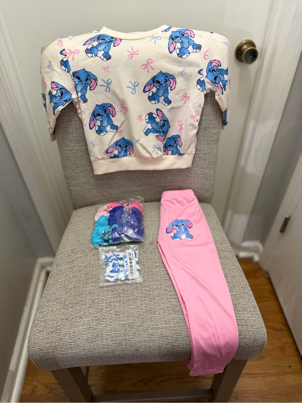 SHEIN Pink & Cream Cartoon Elephant Kids Sweatshirt and Leggings Set
